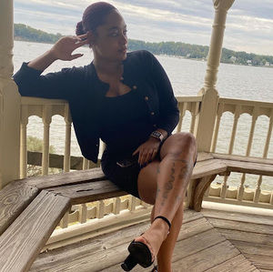 Meet your Posher, Maria